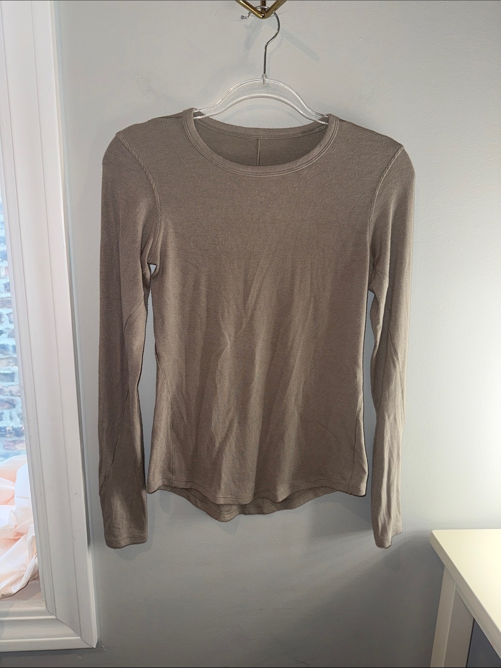 lululemon athletica Women's Long-Sleeve Crewneck in Taupe